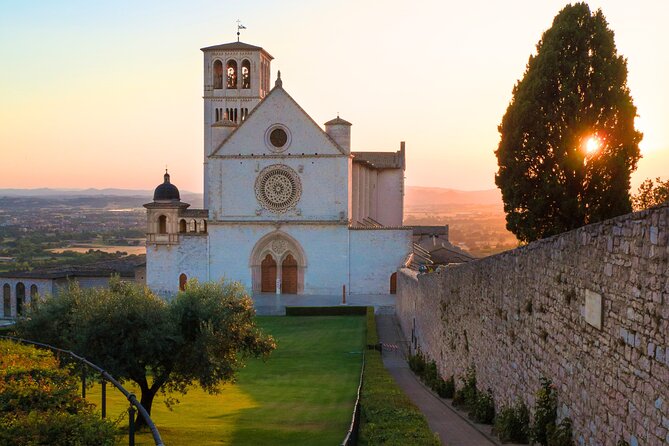 Walking Tour of Assisi for One Hour