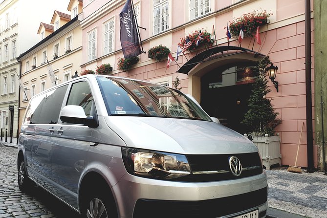 Warsaw to Krakow or Krakow Airport Transfer Best Value - Overview of the Transfer Service