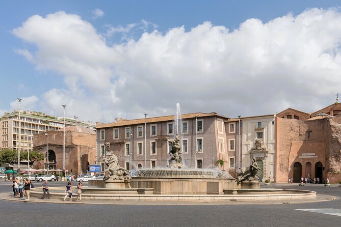 When in Rome Small Group Walking Tour - Overview of the Tour