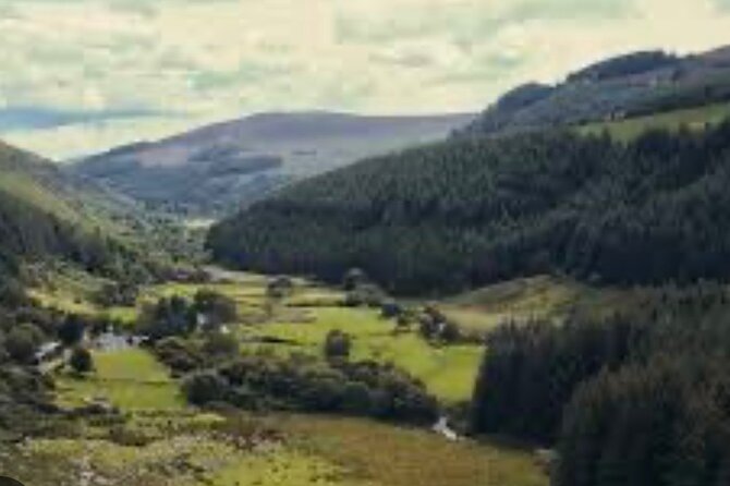 Wicklow and Glendalough Private Chauffeured Sightseeing Tour