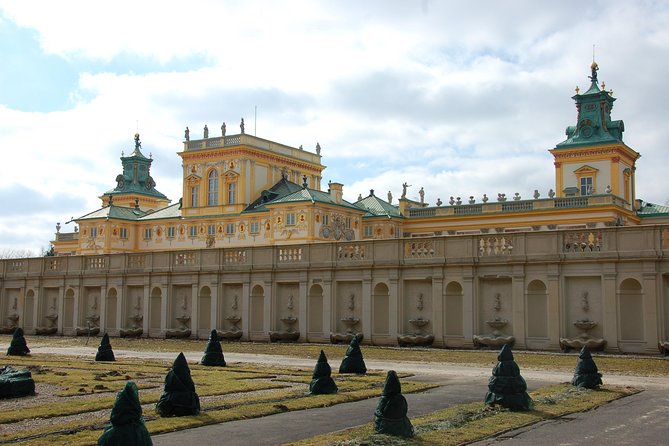 Wilanów Palace & Park Private Tour With Pick up and Drop off
