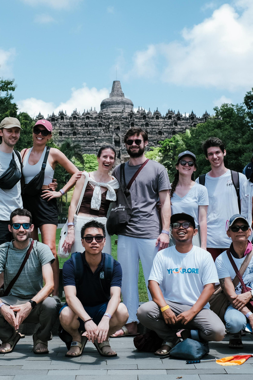 Yogyakarta: Borobudur Yard and Prambanan Temple Tour