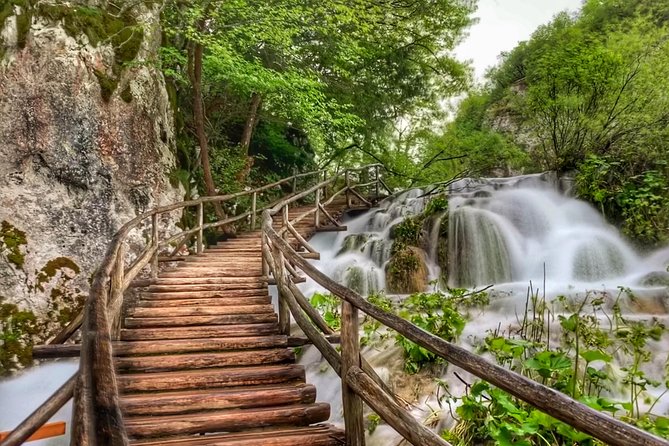 Zagreb to ŠIbenik Private Transfer With Plitvice Lakes Tour
