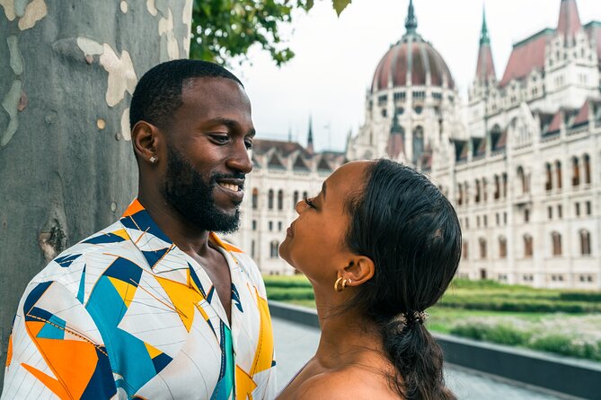 2 Hours Private Scenic Photo Tour Around Budapest - Meeting and End Points