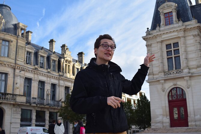 1.5 Hour Guided Tour in Poitiers - Visitor Inquiries and Support