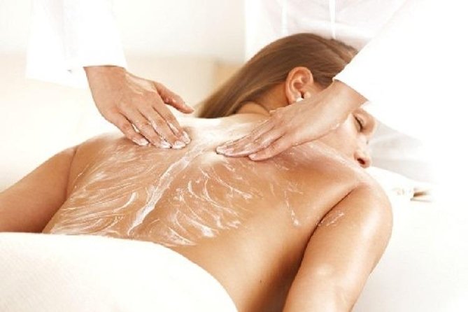 15 Signature Aromatherapy Rituals Wine Fruits & Pool Day Access - Inclusions