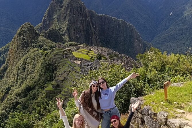 2 Day Sacred Valley and Machu Picchu Tour From Cusco by Train - Meeting Details and Pickup