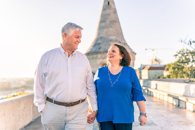 2 Hours Private Scenic Photo Tour Around Budapest - Tour Features