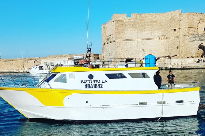 2 Hours Tour on Boat to Polignano a Mare - Meeting and Pickup