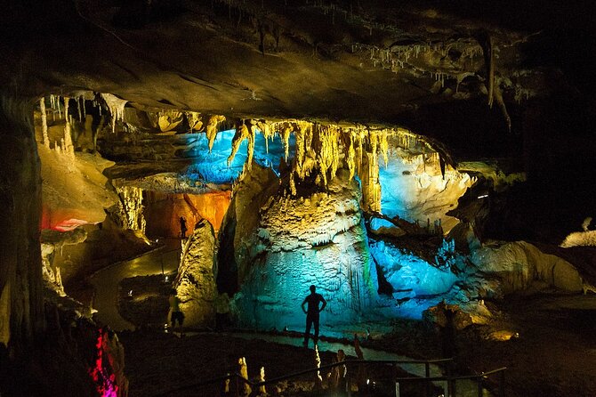 3-Day Private Mestia and Ushguli Tour From Tbilisi - Vehicle and Comfort Features