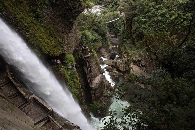 3-Day Private Tour to Quilotoa Lagoon & Baños De Agua Santa - Accommodations and Meals