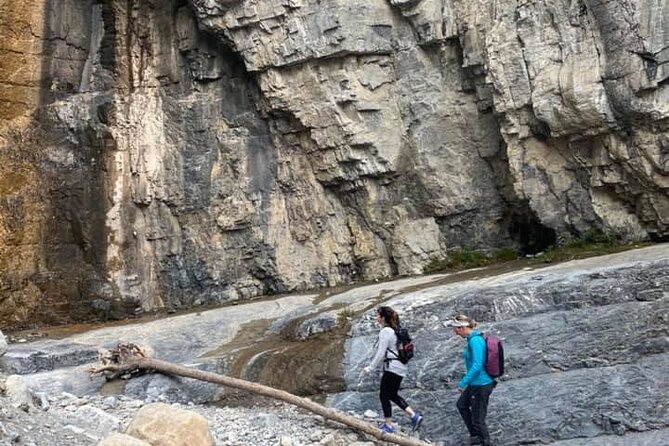 3 Hour Guided Hike and Historical in Grotto Canyon - Meeting and Transportation