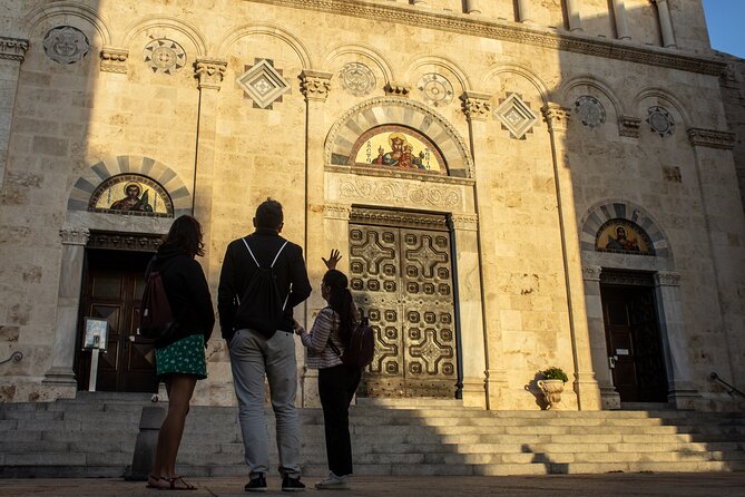 3 Hours Guided Tour of the Historic Districts of Cagliari - Knowledgeable and Experienced Guides