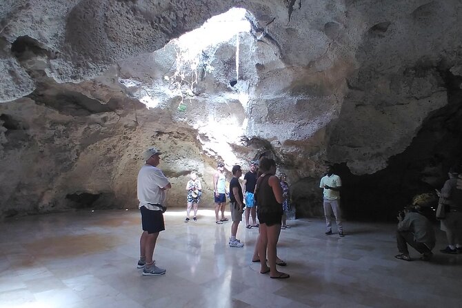 3 Tours in 1: Cave of Wonders, Altos De Chavon, Chocolate Factory - Discovering Altos De Chavon