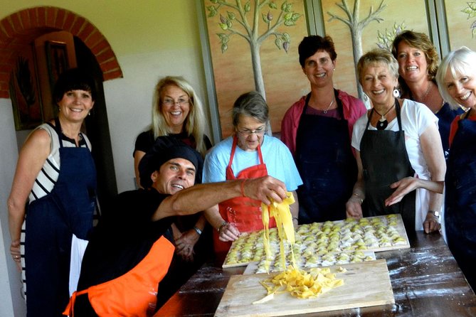 4 Days Flavors of Tuscany Cooking Classes and Arezzo Sightseeing Tour - Accommodation and Meals