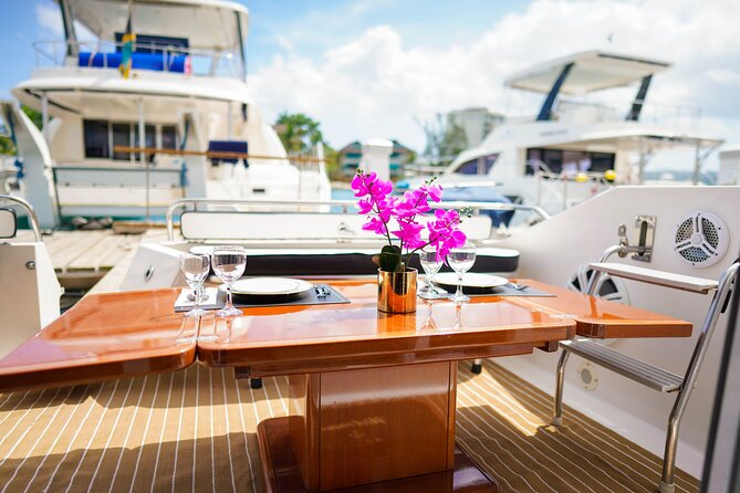 4-Hours Private Luxurious Yacht Snorkelling and Paddle Surf - Packages and Inclusions