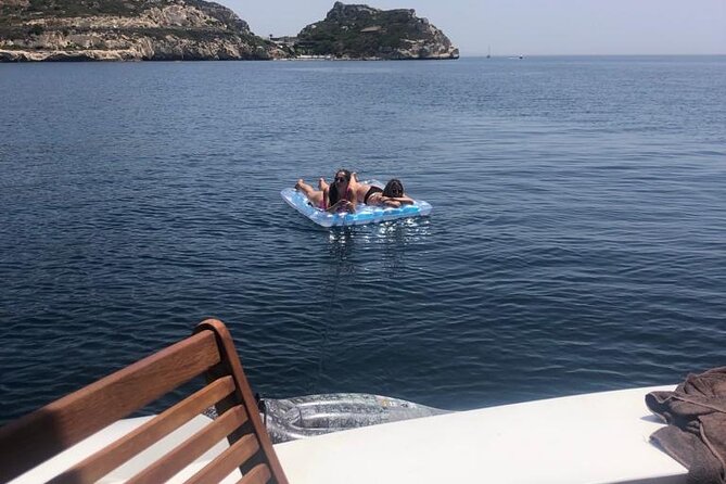 4 Hours Sella Del Diavolo Motor Boat Tour - Inclusions