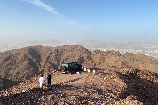 4WD Adventure in Uhud Mountain - Scenic Views and Highlights