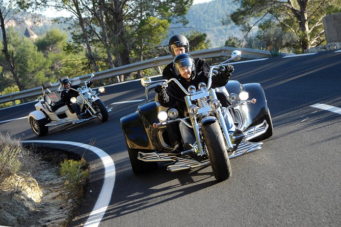 8-H Trike or Ryker Rental on Garda Lake (1 Driver up to 2 Pax) - Unique Trike Rental Experience