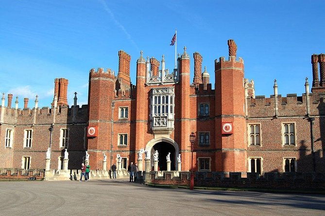 8-Hour Private Historical Tour of England in a Classic Car - Historical Site Highlights