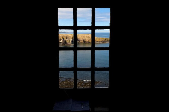 Aberdeen & Shire Castle & Distillery Private Group One Day Tour - Discovering Dunnottar Castles Royal Heritage