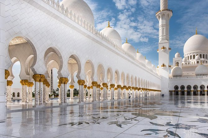 Abu Dhabi Tour From Dubai - Dress Code and Accessibility