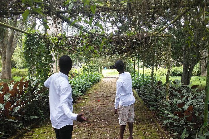 Aburi Gardens and Tetteh Quarshie Farms - Exploring Tetteh Quarshie Farms