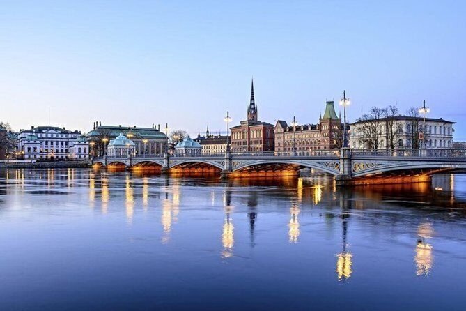 Airport Transfer: Stockholm to Airport ARN by Luxury Car - Pickup and Drop-off