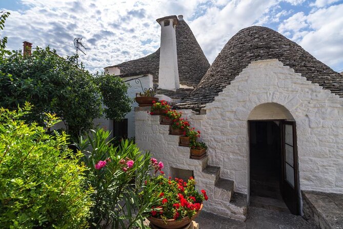 Alberobello Walking Tour With Aperitif - Highlights of the Walking Tour