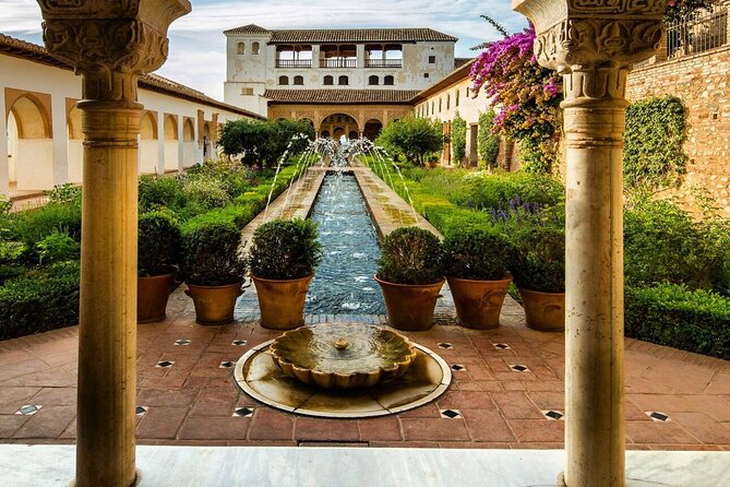 Alhambra Gardens Guided Tour (English Guide) - Visitor Reviews