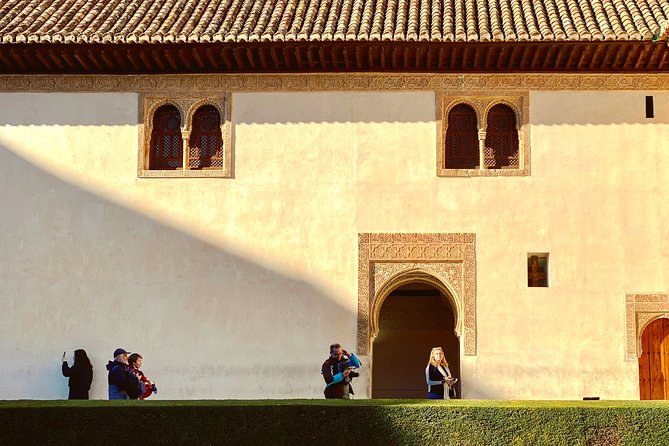 Alhambra Semi-Private Tour With Skip-The-Line-Tickets - Meeting and Departure Information
