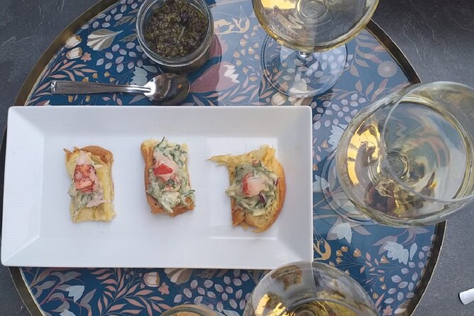 All Inclusive Food Tour of Nantes Old Town With Local Guide - Meeting and Pickup