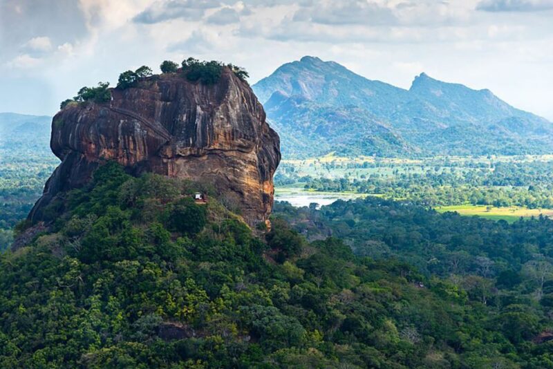 All Inclusive Sigiriya and Dambulla Day Tour From Colombo - Transportation and Pickup Details