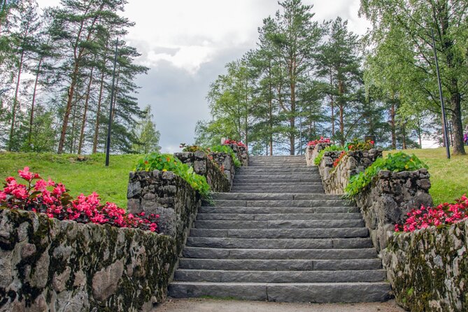 Amour in the Heart of Jyvaskyla - Walking Tour - Exploring the Craft Museum of Finland