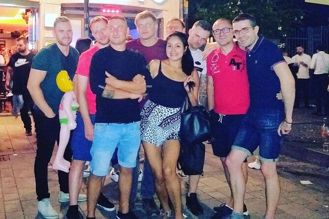 Bachelor(Ette) Party With Pubcrawl in Düsseldorf - Meeting Point and Coordination