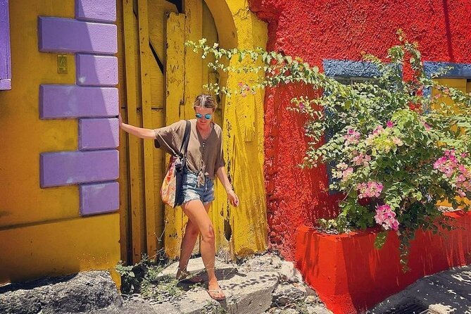 Bahamas Instagram Photo Tour & Chocolate Factory Tour - 2.5 Hours - Tour Experience