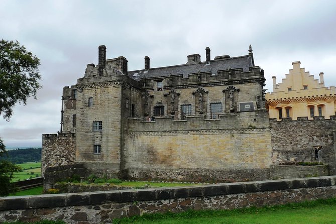 Bannockburn & Stirling Castle Private Tour From Greater Glasgow - Exploring Stirling Castle