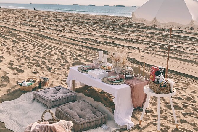 Beach Picnic With a Taste of Vietnamese Food and Drink - Vietnamese Menu Highlights