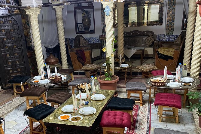 BEST Casbah Private Guided Tour With a Tasty Traditional Lunch - Meeting and Pickup Details