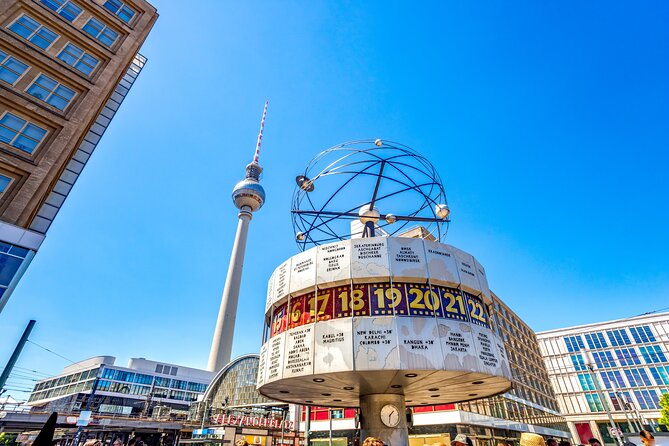 Bike Tour of Berlin Top Attractions With Private Guide - Meeting Point and Accessibility