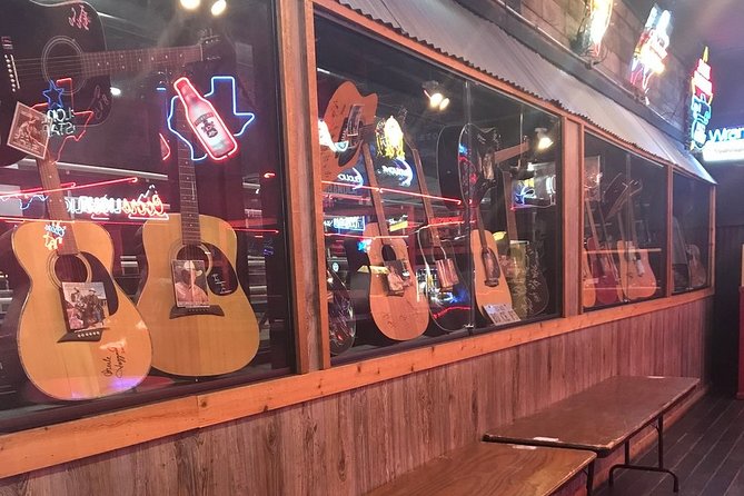 Billy Bobs Texas Honky Tonk Dinner and Photo Package - Dining Options and Menu