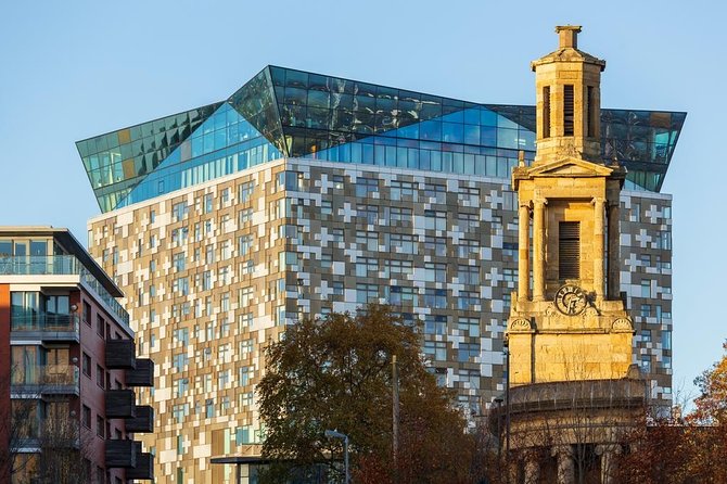 Birmingham Airport Transfers: Airport BHX to Birmingham City in Luxury Car - Pickup and Drop-off Process