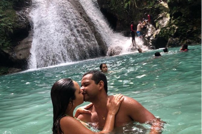 Blue Hole Tour From Ocho Rios - Inclusions and Amenities