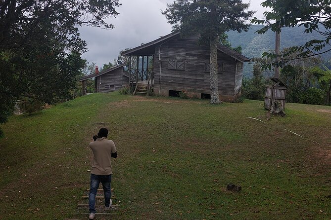 Blue Mountain Sight-Seeing & Nature Trail Hike With Private Guide - Participant Information