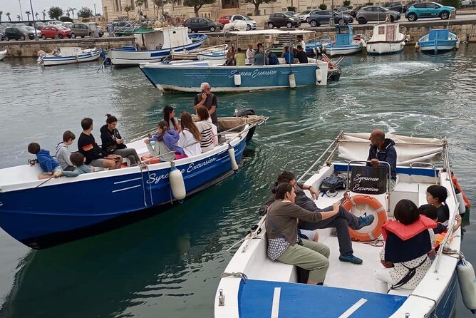 Boat Tour Pillirina, Sea Caves Syracuse and Ortigia - Meeting and Pickup