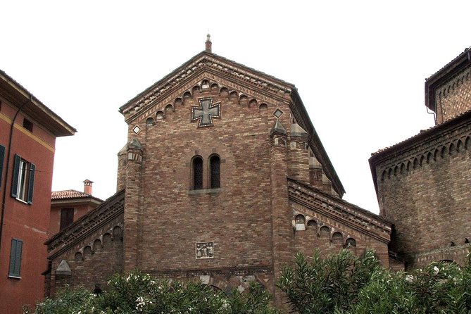 Bologna Highlights, City Walking Tour With Private Guide - Meeting and Ending Point
