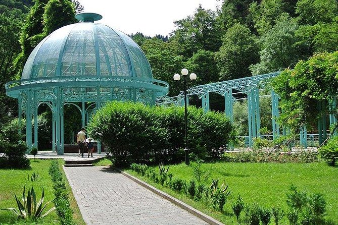 Borjomi Central Park and Rabati Castle Tour  - Tbilisi - Discovering Rabati Castles Architecture
