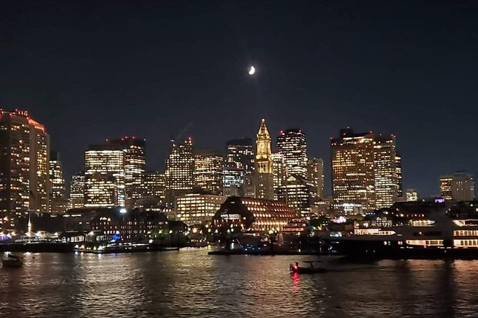 Boston Harbor Moonlight Cruise - Onboard Amenities