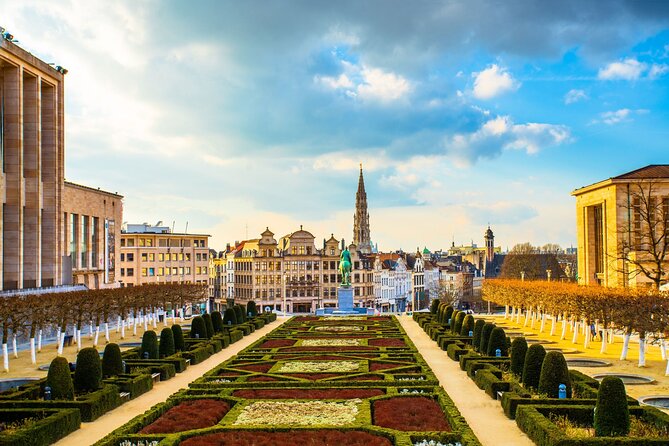 Brussels : 3-Hour Bike Tour With A Guide (Private Tour) - Meeting and Pickup