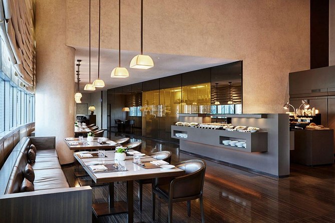 Buffet Dining in Armani Hotel - Dining Options